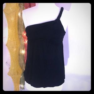 Over the shoulder tank